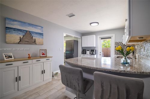 2950 Ne 11th Ave, Pompano Beach, FL, 33064-6314 | Card Image