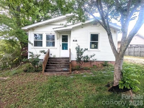 ext-901 State Street Ext, Marion, NC, 28752-3676 | Card Image