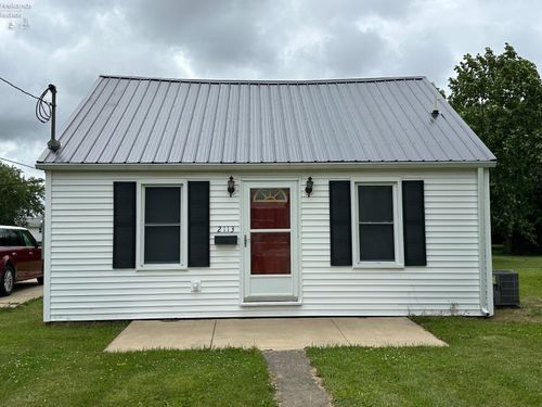 2113 Campbell St, Sandusky, OH, 44870-4817 | Card Image
