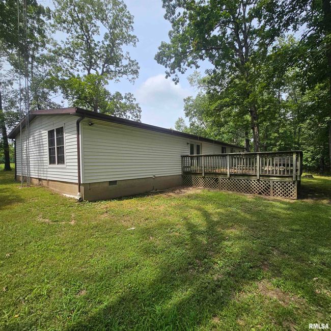 22488 N Mayflower Ln, House other with 3 bedrooms, 2 bathrooms and null parking in Dix IL | Image 8