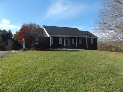 147 Fairfield Way, House other with 5 bedrooms, 3 bathrooms and 2 parking in Galax VA | Image 1