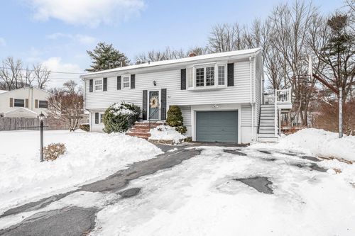 22 Mulberry Road, Salem, NH, 03079 | Card Image