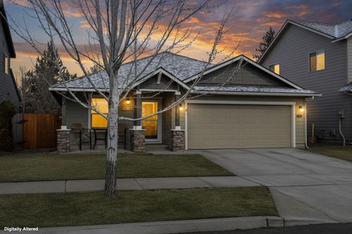 21138 Se Kayla Ct, Bend, OR, 97702-3492 | Card Image