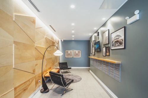 201-830 Milwaukee Ave, Chicago, IL, 60642-4103 | Card Image