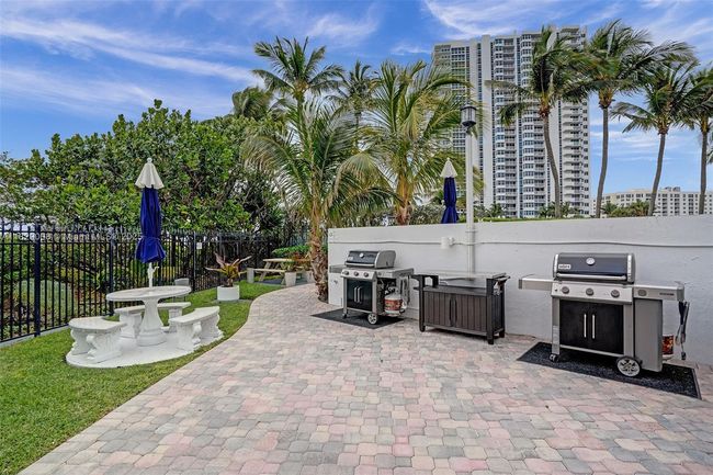 APT-403 - 1340 Ocean Blvd, Condo with 2 bedrooms, 2 bathrooms and null parking in Pompano Beach FL | Image 58