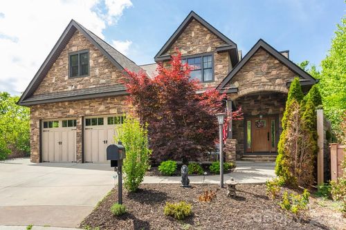 109 Wood Owl Ct, Hendersonville, NC, 28791-0059 | Card Image