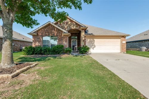 203 Commonwealth Cir, Waxahachie, TX, 75165-5965 | Card Image
