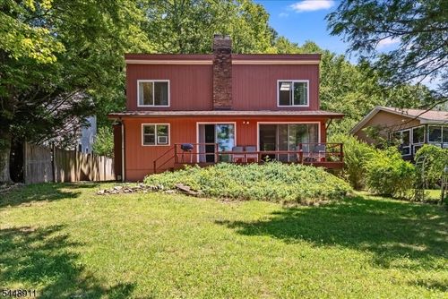 907 Plymouth Lake Dr, Newton, NJ, 07860-4127 | Card Image