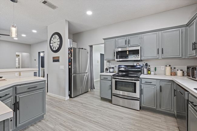 1317 Woodthorpe Dr, House other with 5 bedrooms, 3 bathrooms and null parking in Mesquite TX | Image 8