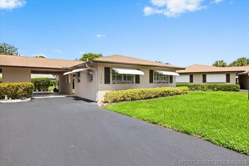 122 Mockingbird Ln, Delray Beach, FL, 33445-1869 | Card Image