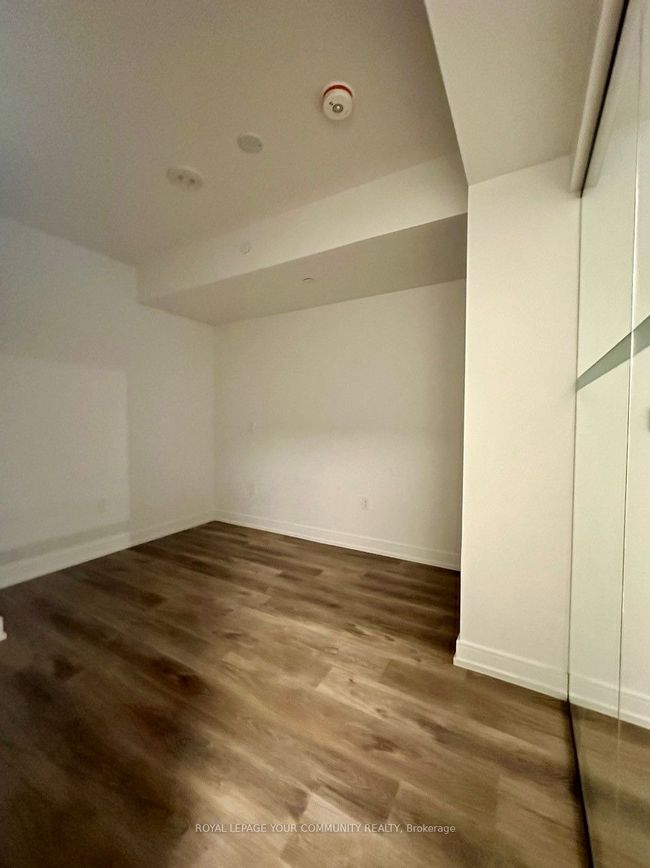 421 - 1 Jarvis St, Condo with 1 bedrooms, 1 bathrooms and null parking in Hamilton ON | Image 9