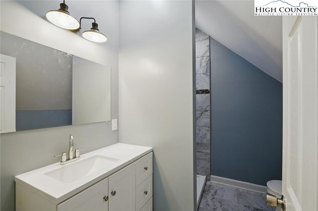 308 Hickory St, House other with 3 bedrooms, 3 bathrooms and null parking in Granite Falls NC | Image 23