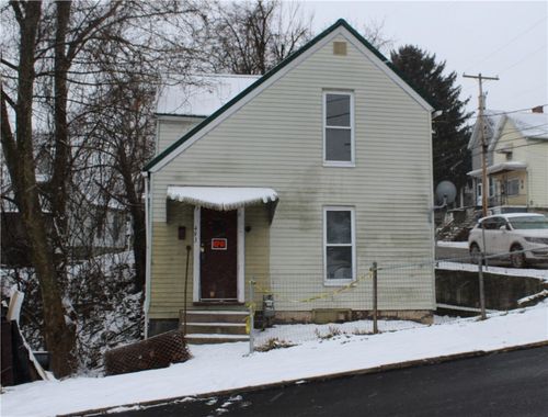 493 6th St, Donora, PA, 15033-1967 | Card Image