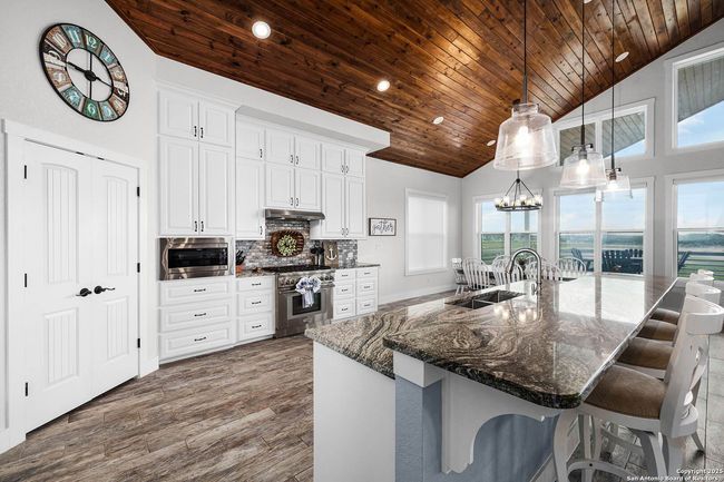 1447 Tamarack Dr, House other with 6 bedrooms, 9 bathrooms and null parking in Canyon Lake TX | Image 9