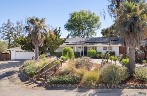 2395 Branner Dr, Menlo Park, CA, 94025-6357 | Card Image