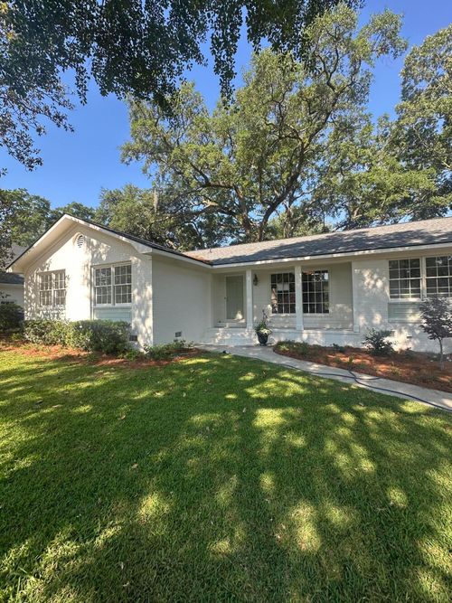1389 Parkshore Dr, Charleston, SC, 29407-3123 | Card Image