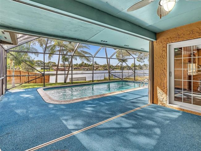 8910 Nw 7 Th Ct, House other with 3 bedrooms, 2 bathrooms and null parking in Pembroke Pines FL | Image 49