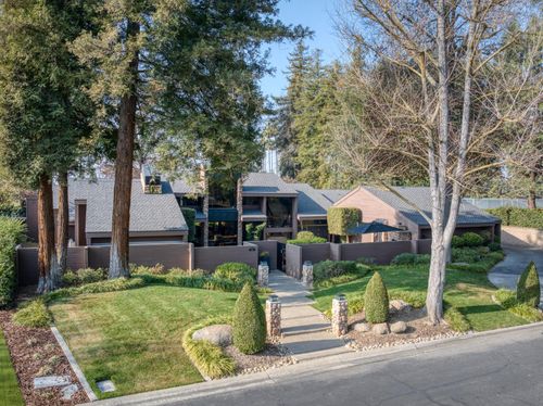7621 N Laguna Vista Ave, Fresno, CA, 93711-0235 | Card Image