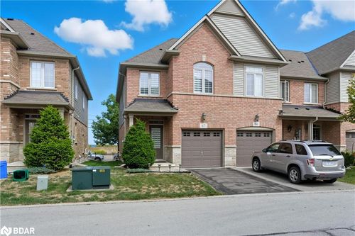 67-515 Winston Rd, Grimsby, ON, L3M4E8 | Card Image