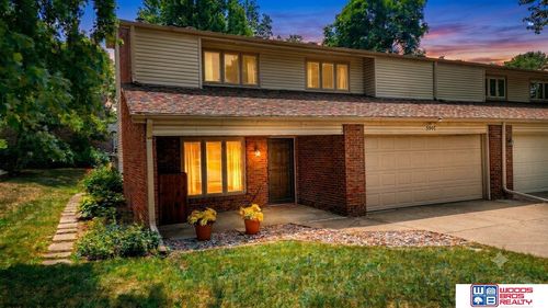 5907 Oakridge Dr, Lincoln, NE, 68516-1468 | Card Image