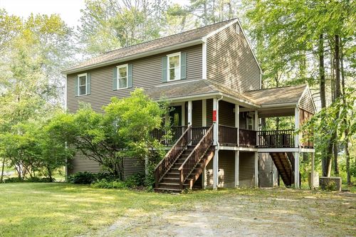 3 Berry Patch, Hillsborough, NH, 03244-5002 | Card Image