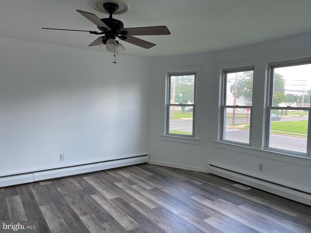 Residential Lease in WILLIAMSTOWN 2