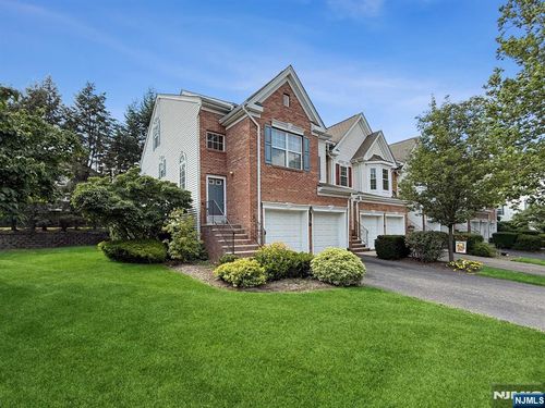 317 Winthrop Dr, Nutley, NJ, 07110-3931 | Card Image