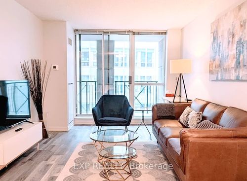 512-140 Simcoe St, Toronto, ON, M5H4E9 | Card Image
