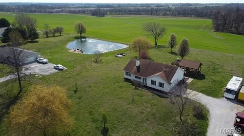 6637 Brand Lake Dr, Waterloo, IL, 62298-3052 | Card Image