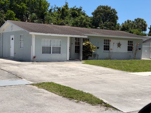 928 Fitch Dr, West Palm Beach, FL, 33415-3702 | Card Image