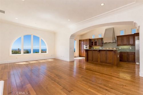 30 Surfspray Blf, Newport Coast, CA, 92657-2141 | Card Image