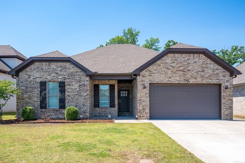 1545 Blue Lucerne Dr, Conway, AR, 72034-6027 | Card Image