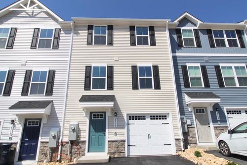 2910 Orchard Ridge Ln, Rockingham, VA, 22801-3279 | Card Image