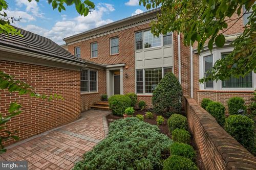 7804 Gate Post Way, POTOMAC, MD, 20854-1745 | Card Image