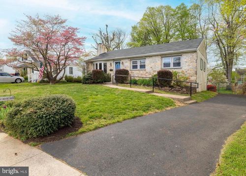 17 Rech Ave, ORELAND, PA, 19075-1309 | Card Image