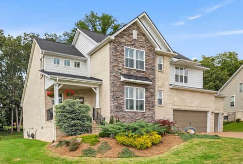 273 Christine Dr, Lebanon, TN, 37087-5692 | Card Image