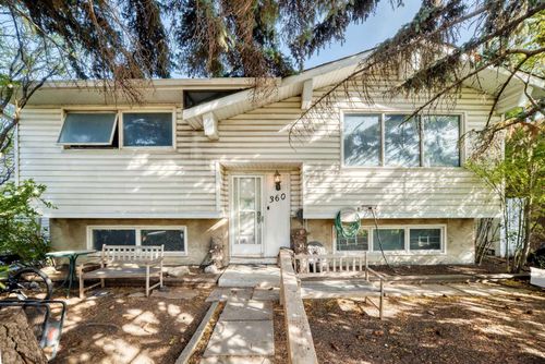 360 Rundlefield Rd Ne, Calgary, AB, T1Y2W4 | Card Image