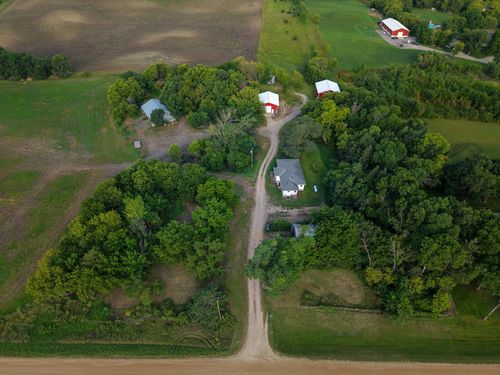 6308 60th St Ne, Spicer, MN, 56288-4628 | Card Image