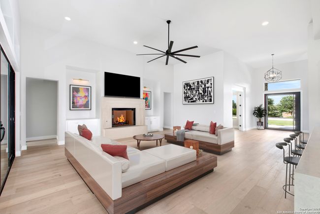 118 Obscure Way, House other with 4 bedrooms, 5 bathrooms and null parking in Spring Branch TX | Image 5