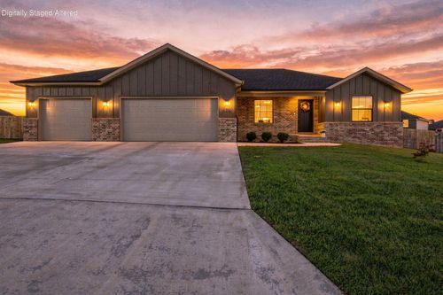 871 S Irontree Ct, Nixa, MO, 65714-4251 | Card Image