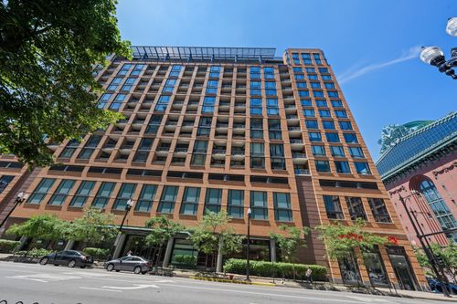 apt-1722-520 State St, Chicago, IL, 60605-1665 | Card Image