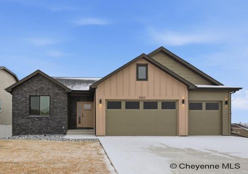 5323 Sullivan St, Cheyenne, WY, 82009-5859 | Card Image