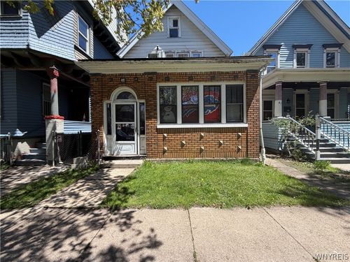 upper-49 15th Street, Buffalo, NY, 14213 | Card Image