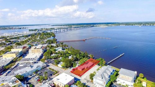 101 S Colorado Ave, Stuart, FL, 34994-2105 | Card Image