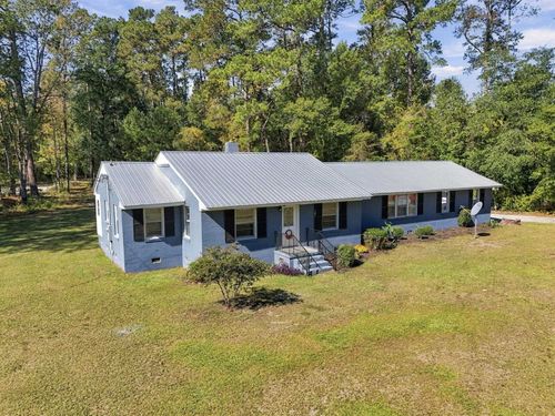 501 N Nichols St, Nichols, SC, 29581-6293 | Card Image
