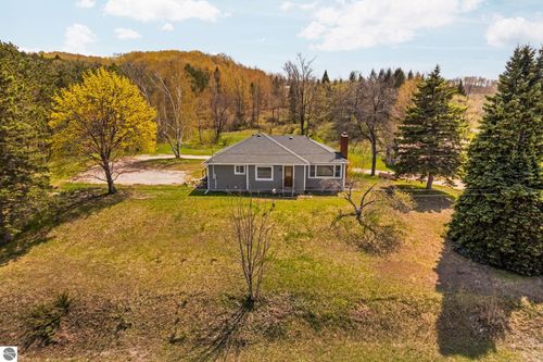 6828 E Lincoln Road, Cedar, MI, 49621 | Card Image