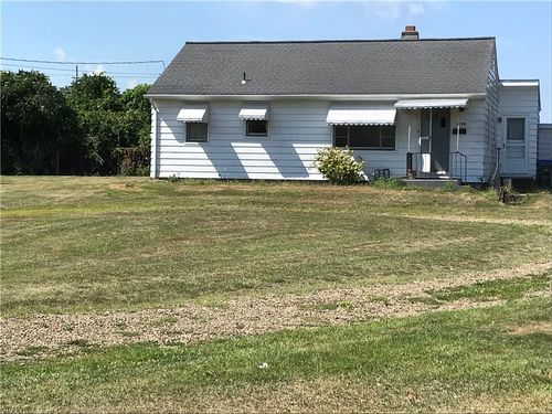 1228 Hilborn Ave, Erie, PA, 16505-4225 | Card Image