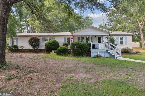 124 Edgewater Dr, Bloomingdale, GA, 31302-4208 | Card Image