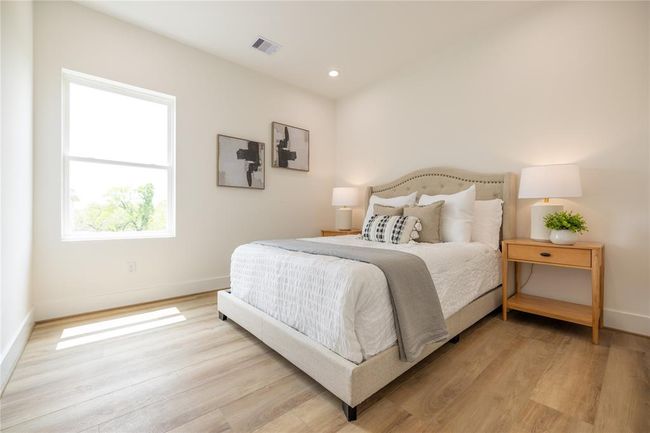 4102 Alice St, House other with 3 bedrooms, 4 bathrooms and null parking in Houston TX | Image 12