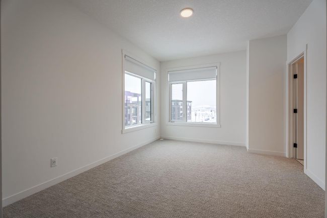 104 Greenbriar Common Nw, Home with 3 bedrooms, 2 bathrooms and 2 parking in Calgary AB | Image 24